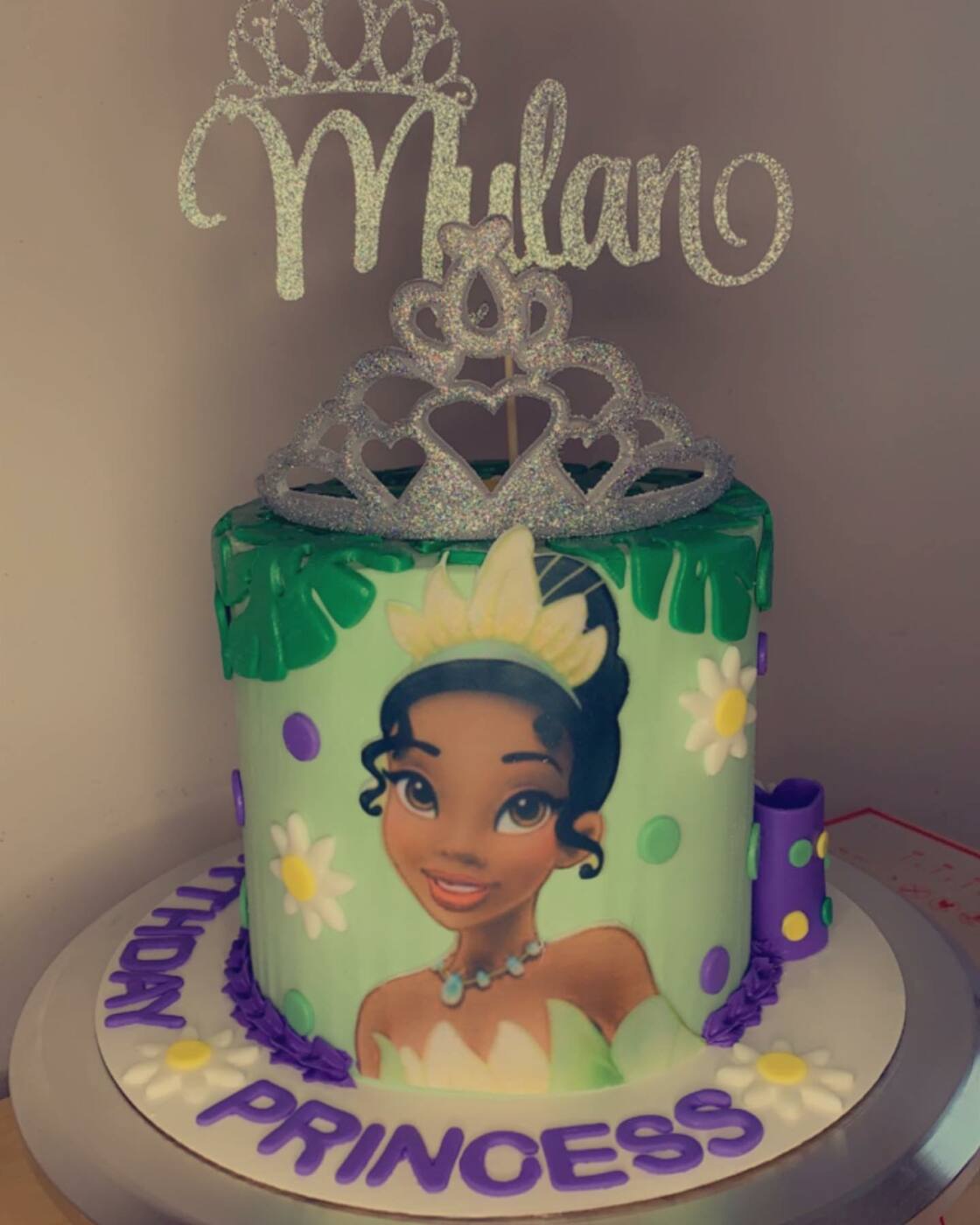 Beautifully made for a princess. Taste is 👌🏽👌🏽👌🏽 #cakesbyktn